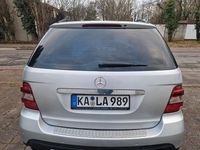Gebraucht Mercedes ML320 224 PS (164 kW) 2008 Silber SUV