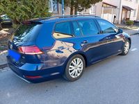 Gebraucht VW Golf VII 125 PS (91 kW) 2017 Blau Kombi