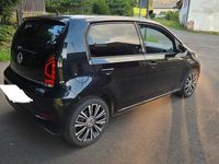 Second-hand VW up! Edition 90 CP (66 kW) 2018 Negru Hatchback