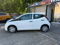 Gebraucht Toyota Aygo X-play 72 PS (52 kW) 2019 Weiß Kleinwagen