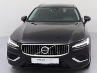Gebraucht Volvo V60 Plus 350 PS (257 kW) 2025 Schwarz Kombi