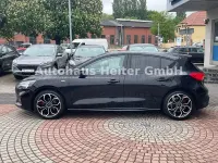 Używany Ford Focus ST-Line 155 KM (114 kW) 2021 Czarny Sedan/Limuzyna