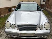 gebraucht Mercedes E240 Classic