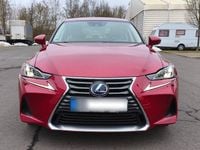 Gebraucht Lexus IS300h Luxury Line 223 PS (164 kW) 2017 Rot Limousine