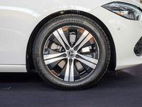 Gebraucht Mercedes C200 Avantgarde 204 PS (150 kW) 2024 Weiß Limousine