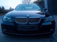 Gebraucht BMW 320 177 PS (130 kW) 2007 Schwarz Limousine
