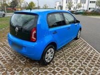 Second-hand VW up! 60 CP (44 kW) 2016 Albastru Hatchback