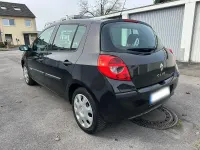 Używany Renault Clio III 60 KM (44 kW) 2006 Czarny Hatchback