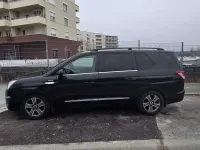 Gebraucht SsangYong Rodius 155 PS (114 kW) 2015 Schwarz Van / Kleinbus
