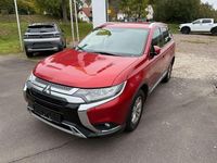 Gebraucht Mitsubishi Outlander Diamant Edition 150 PS (110 kW) 2019 Karminrot (m) SUV