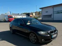 Gebraucht BMW 325 197 PS (144 kW) 2009 Schwarz Limousine