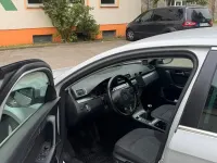 Gebraucht VW Passat 125 PS (91 kW) 2011 Grau Limousine