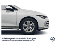 Gebraucht VW Golf VIII Life 150 PS (110 kW) 2025 Pure white Limousine