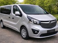 Gebraucht Opel Vivaro 145 PS (106 kW) 2018 Silber Van / Kleinbus
