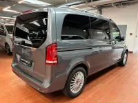 Gebraucht Mercedes V300 237 PS (174 kW) 2021 Grau Van / Kleinbus
