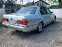 Gebraucht BMW 750 300 PS (220 kW) 1990 Silber Limousine