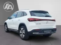 Gebraucht Mercedes EQA250 Progressive 139 kW (190 PS) 2025 Polarweiss SUV