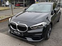 Gebraucht BMW 118 Sport Line 136 PS (100 kW) 2023 Schwarz Kleinwagen