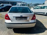 Gebraucht Ford Mondeo 145 PS (106 kW) 2003 Schwarz Limousine