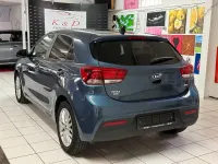 Gebraucht Kia Rio DREAM-TEAM Edition 101 PS (74 kW) 2020 Blau Limousine