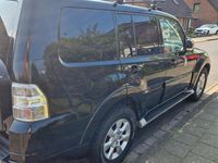 Gebraucht Mitsubishi Pajero 200 PS (147 kW) 2012 Schwarz SUV