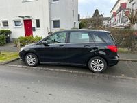 Gebraucht Mercedes B180 122 PS (89 kW) 2012 Schwarz Van / Kleinbus