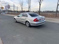 Gebraucht Mercedes E240 Avantgarde 177 PS (130 kW) 2003 Grau Limousine