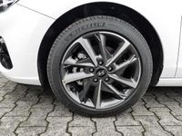 Gebraucht Hyundai i30 Advantage 140 PS (102 kW) 2024 Atlas white / sol Kombi