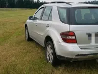 Gebraucht Mercedes ML320 224 PS (164 kW) 2008 Silber SUV