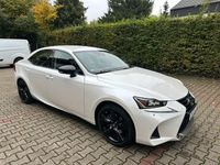 Gebraucht Lexus IS300h 223 PS (164 kW) 2019 Weiß Limousine