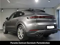 Gebraucht Porsche Cayenne E-Hybrid Coupe 470 PS (345 kW) 2024 Quarzitgrau SUV