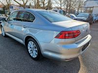 Gebraucht VW Passat Highline 150 PS (110 kW) 2016 Silber Limousine
