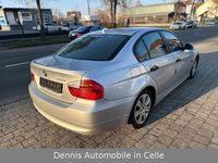 Gebraucht BMW 320 150 PS (110 kW) 2005 Silber Limousine