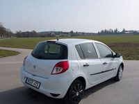 Gebraucht Renault Clio III 75 PS (55 kW) 2009 Weiß Limousine