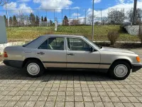 Gebraucht Mercedes E300 179 PS (131 kW) 1987 Limousine