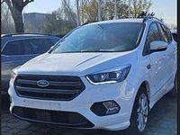 Gebraucht Ford Kuga ST-Line 180 PS (132 kW) 2018 Weiß SUV