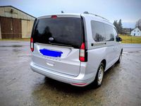 Gebraucht Ford Tourneo Titanium 114 PS (83 kW) 2022 Silber Kombi