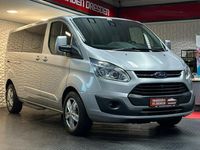 Gebraucht Ford Tourneo Titanium 170 PS (125 kW) 2018 Silber Van / Kleinbus