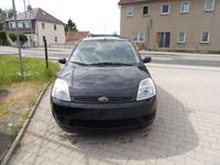 Gebraucht Ford Fiesta Futura 60 PS (44 kW) 2005 Blau Kleinwagen