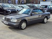 Gebraucht Mercedes E220 150 PS (110 kW) 1996 Grau Cabrio