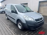 Gebraucht Peugeot Partner Premium 99 PS (72 kW) 2018 Lackierung aluminiumgrau/meta Van / Kleinbus