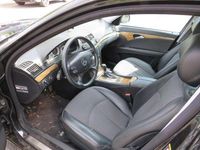 Gebraucht Mercedes E220 170 PS (125 kW) 2006 Obsidianschwarz  metalliclack Kombi