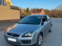 Gebraucht Ford Focus 101 PS (74 kW) 2005 Grau Kleinwagen