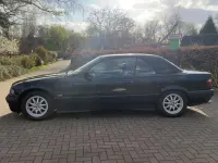 Gebraucht BMW 318 Cabriolet 116 PS (85 kW) 1997 Schwarz Cabrio
