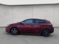 Gebraucht Toyota Auris Edition-S 99 PS (72 kW) 2017 Rot Limousine