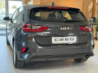 Nowe Kia Ceed 140 KM (102 kW) 2026 Srebrny Hatchback