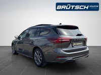 Gebraucht Ford Focus ST-Line X 155 PS (114 kW) 2023 Magneticgrau metallic Kombi