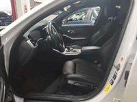 Gebraucht BMW 318 Advantage 150 PS (110 kW) 2022 Mineralweiß metallic Kombi