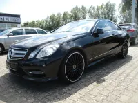 Gebraucht Mercedes E350 AMG line 265 PS (194 kW) 2012 Schwarz Coupé