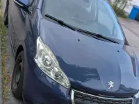 Gebraucht Peugeot 208 Active 92 PS (67 kW) 2014 Blau Kleinwagen
